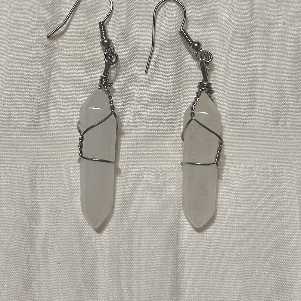 dangle clear quarts stone earrings